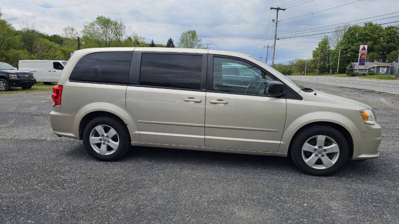 Dodge Grand Caravan for sale at Arcia Services — photo 4