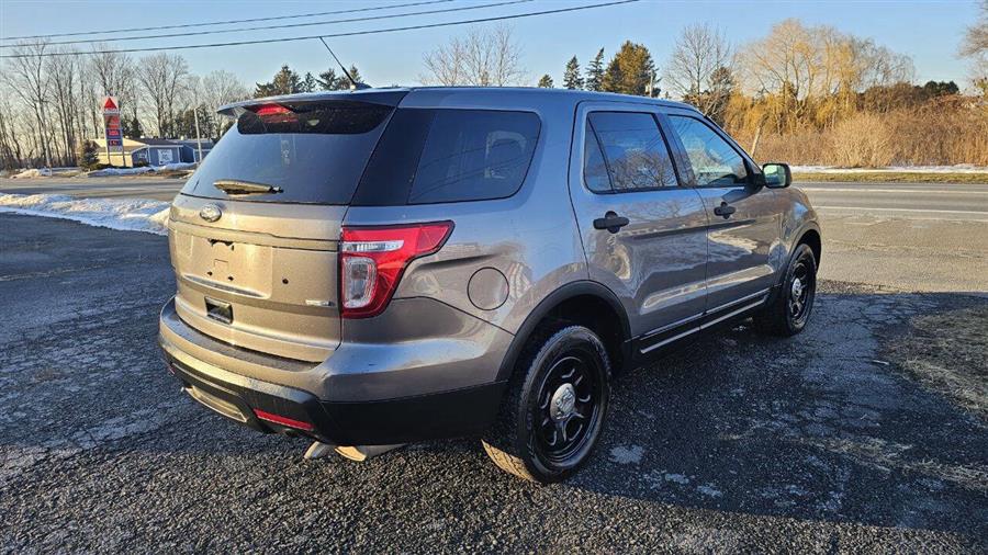 Ford Explorer photo 5