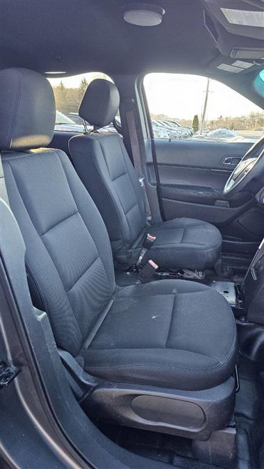 Ford Explorer photo 20