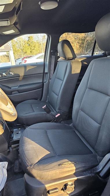 Ford Explorer photo 35