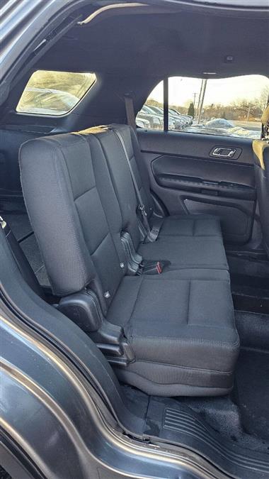 Ford Explorer photo 40