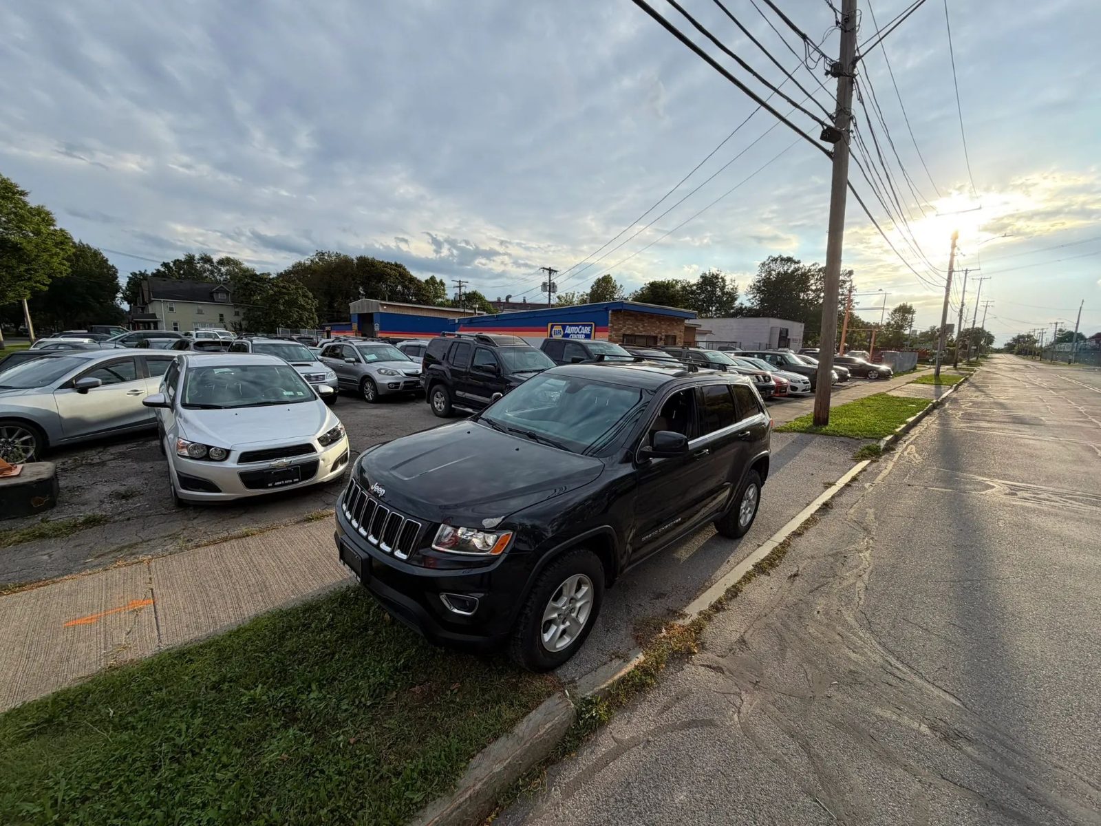 JEEP GRAND CHEROKEE for sale at Judes Auto Sales — photo 2