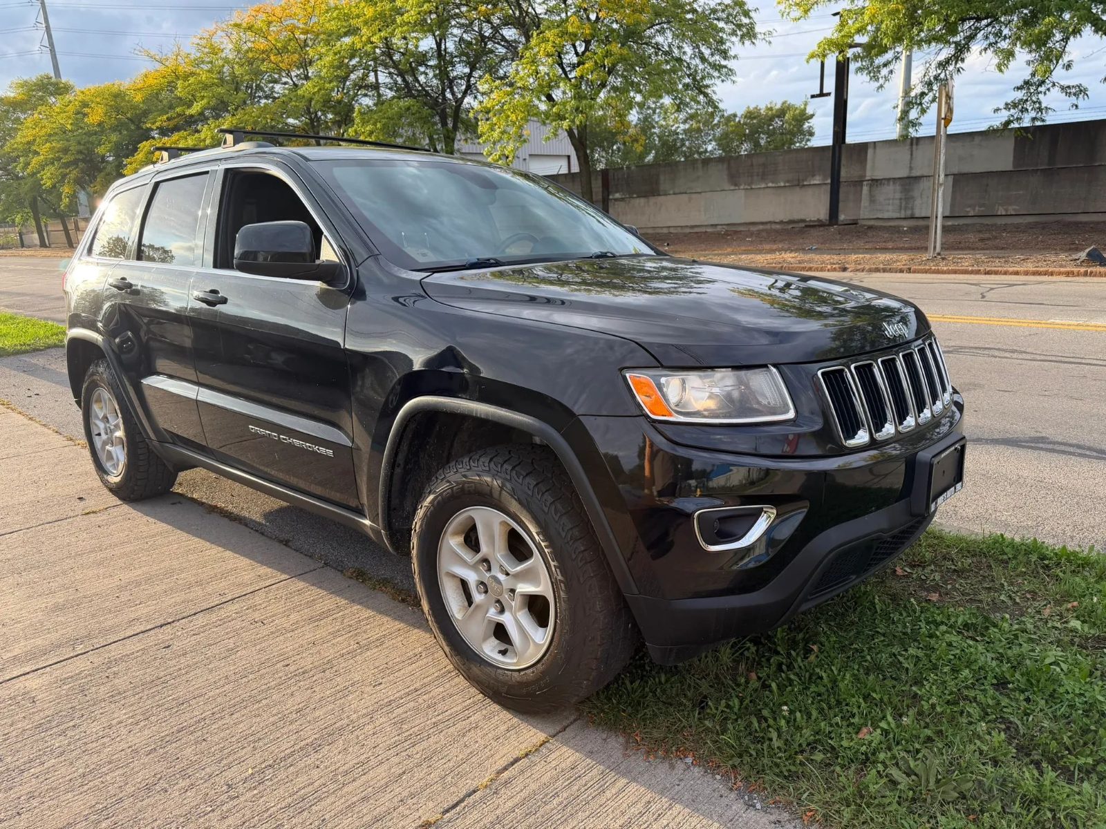 JEEP GRAND CHEROKEE for sale at Judes Auto Sales — photo 3