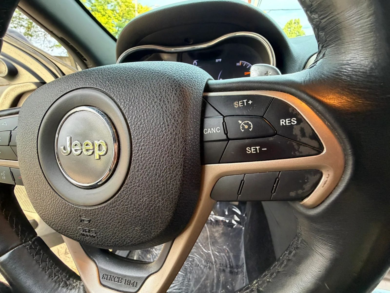 JEEP GRAND CHEROKEE for sale at Judes Auto Sales — photo 13