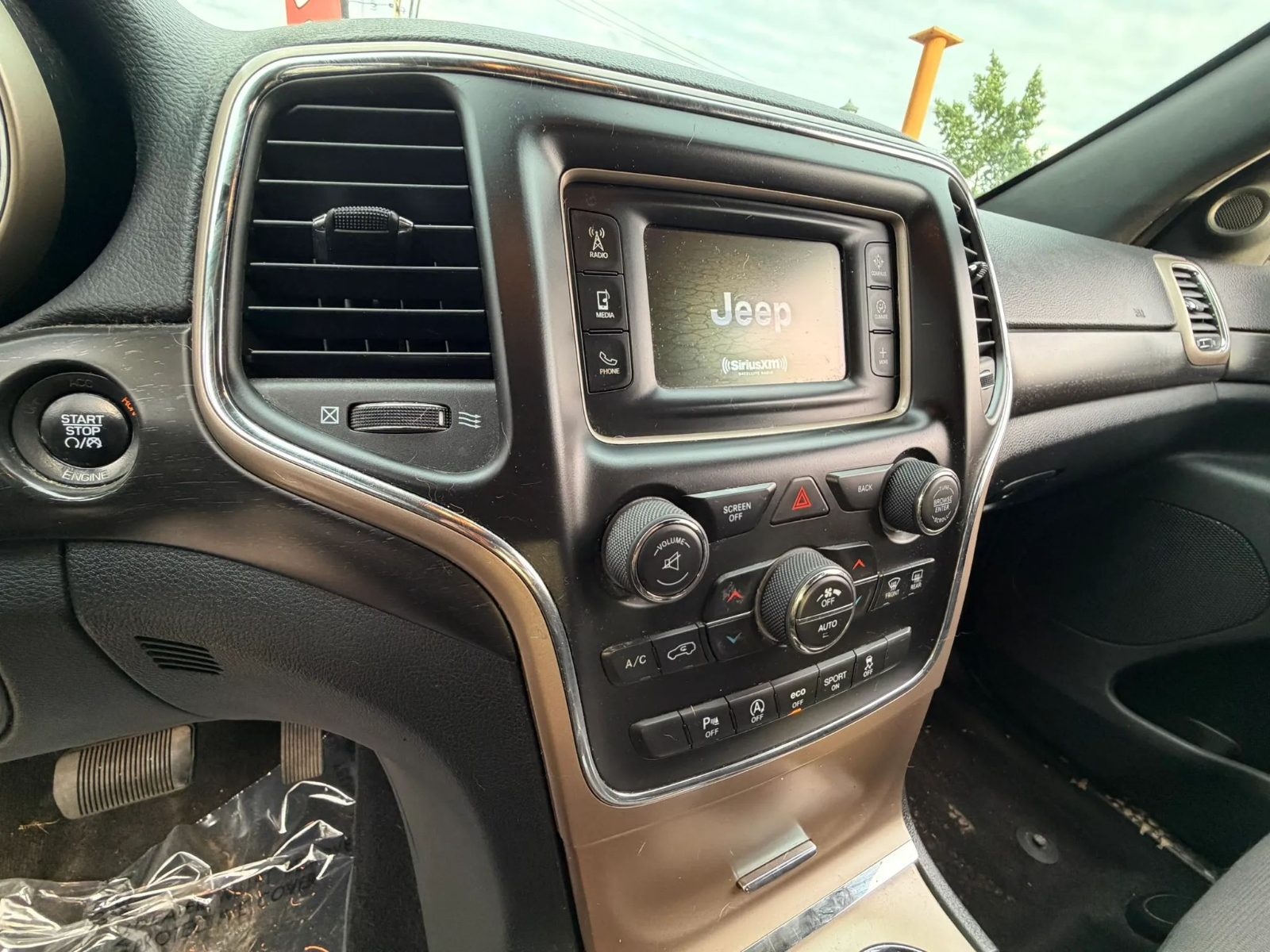 JEEP GRAND CHEROKEE for sale at Judes Auto Sales — photo 17