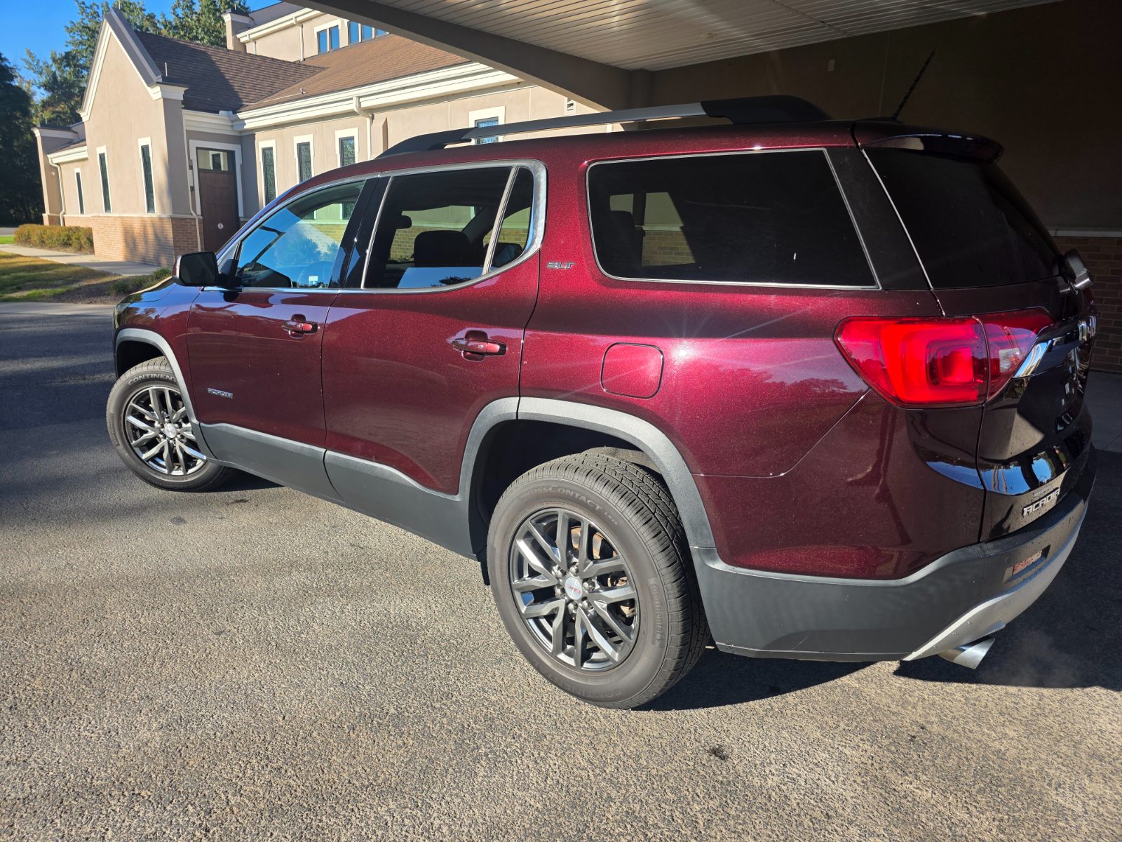 Gmc Acadia for sale at Chili Auto Outlet — photo 3