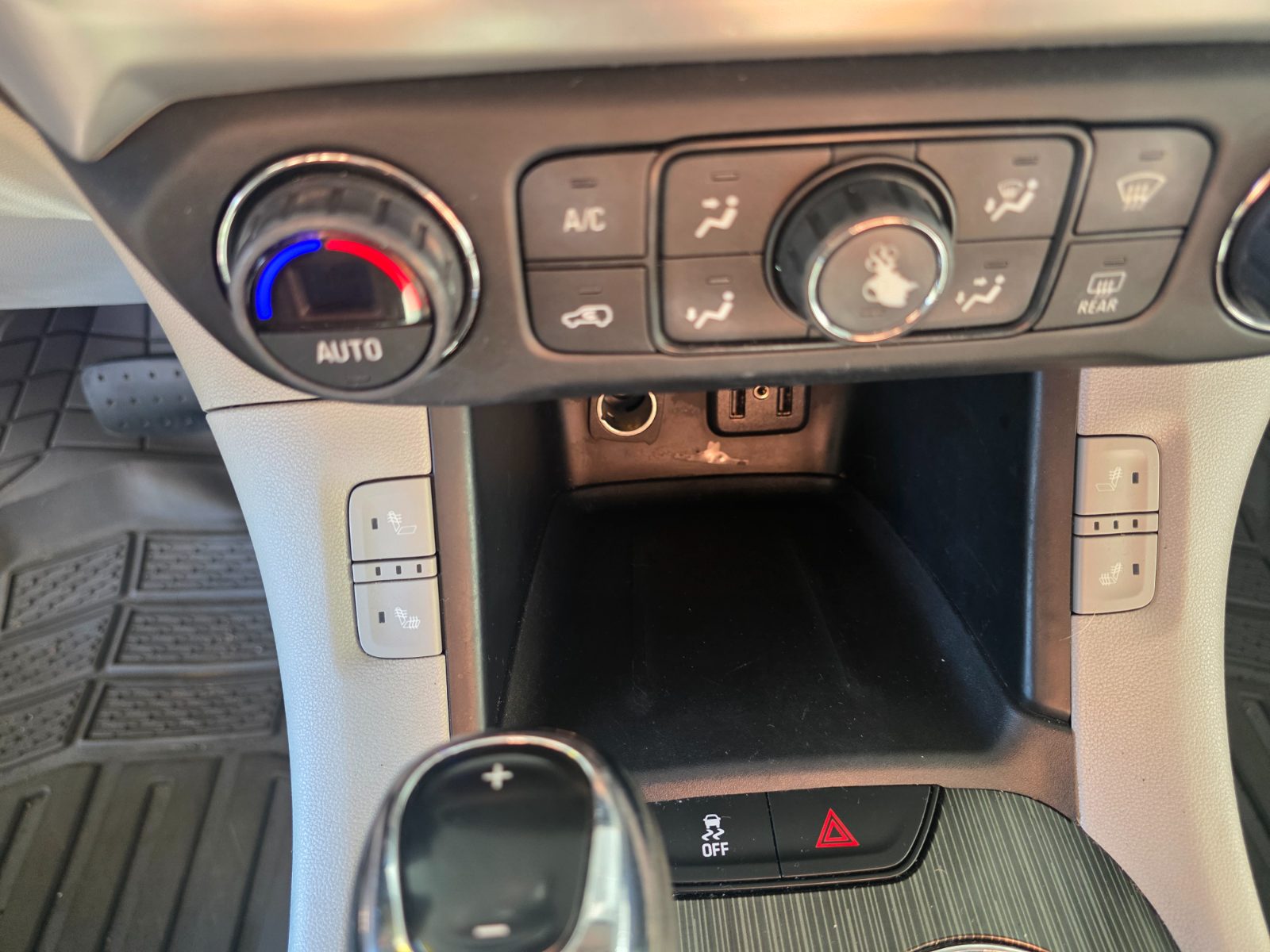 Gmc Acadia for sale at Chili Auto Outlet — photo 22