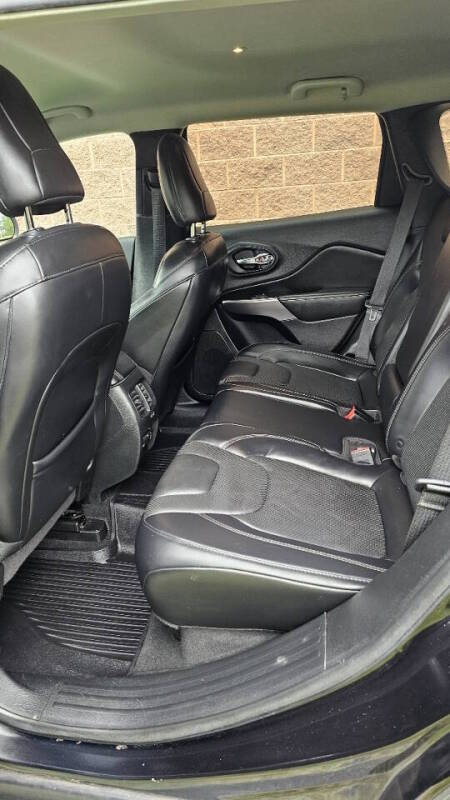 Jeep Cherokee for sale at Arcia Services — photo 14