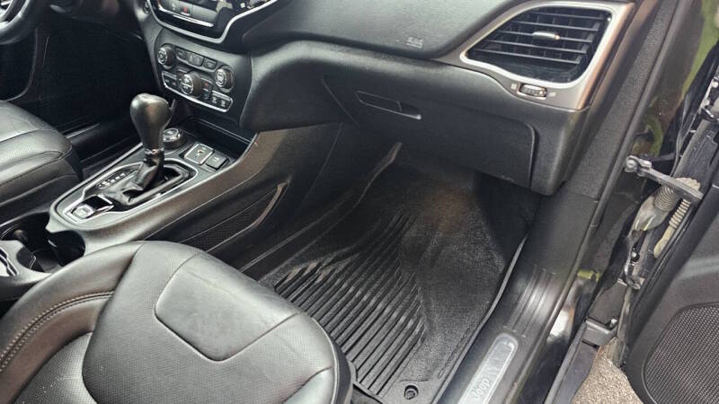 Jeep Cherokee for sale at Arcia Services — photo 19